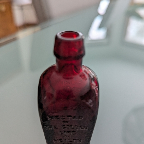 Straubmuller's Tree of Life Elixir Miniature Glass Bottle Health Vitality - Red - Picture 3 of 6